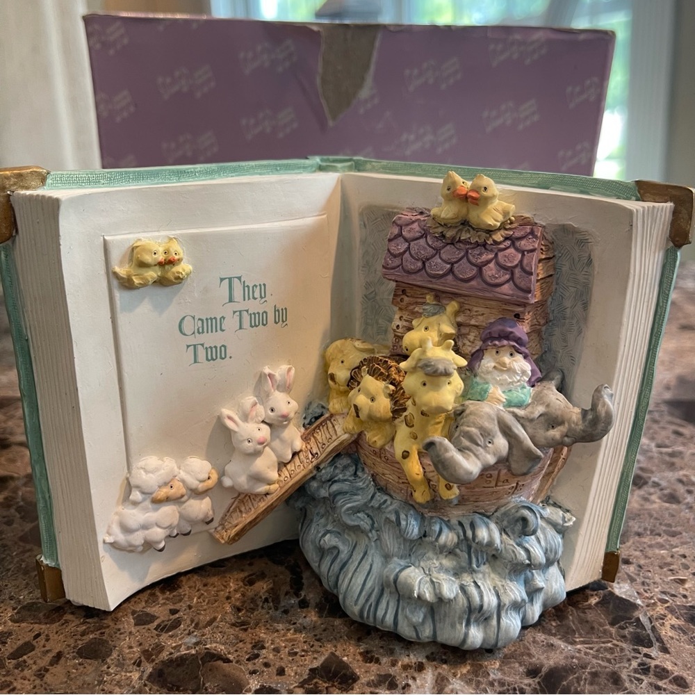 New San Francisco Music Box Company Noah’s Ark Bible Music Figurine